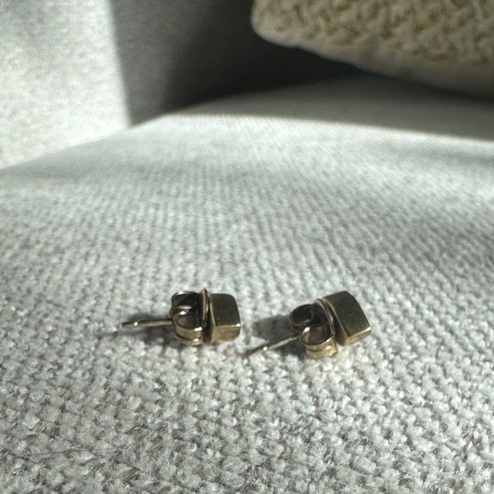 Shana Gulati recycled diamond slice Stud Earrings - Picture 3 of 6